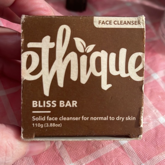 🎈SALE🎈🎀#29.MAKEUP BUNDLE🎀 - Picture 6 of 8